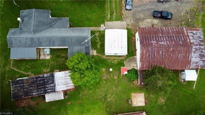 /international/us/11684-austin-traphill-road-traphill-nc-110098521926/