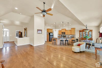 /international/us/5584-s-250-e-washington-terrace-ut-110119734583/
