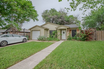/international/us/4220-malone-avenue-the-colony-tx-110107457338/