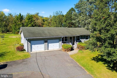 /international/us/32-arneytwn-hornerstwn-road-cream-ridge-nj-110120411335/