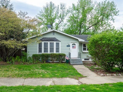 /international/us/923-bell-avenue-new-buffalo-mi-110107634029/
