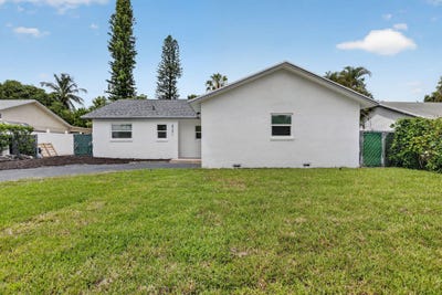 /international/us/8241-nw-48th-street-lauderhill-fl-110108095644/