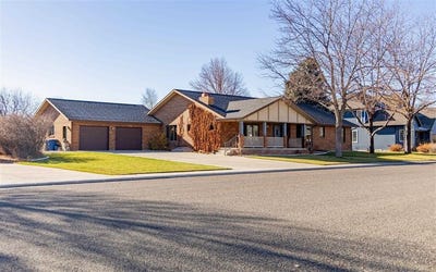 /international/us/2340-larkspur-ct-cody-wy-110104784881/