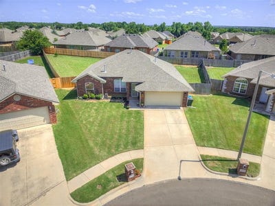 /international/us/4413-spotted-owl-circle-norman-ok-110100388642/