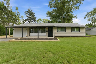 /international/us/4411-179th-street-country-club-hills-il-110108489391/