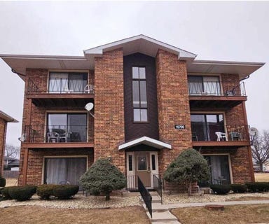 /international/us/15700-reynolds-lane-oak-forest-il-110108801687/