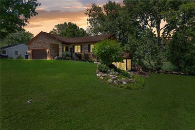 /international/us/20-woodlawn-avenue-tonka-bay-mn-110101258525/