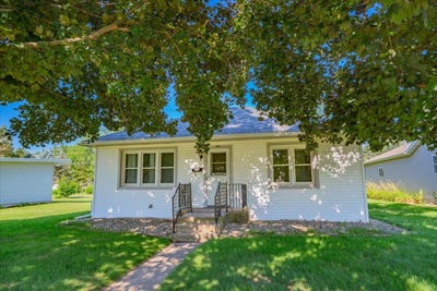/international/us/605-monroe-street-sauk-city-wi-110101027657/