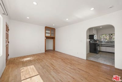 /international/us/1538-n-mariposa-ave-los-angeles-ca-110108496841/