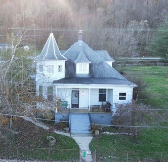 /international/us/418-front-st-vanceburg-ky-110103677674/