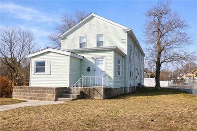 /international/us/866-weeden-street-pawtucket-ri-110106697540/