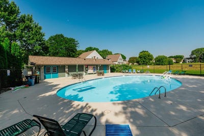 /international/us/7365-s-delaine-dr-oak-creek-wi-110108826205/