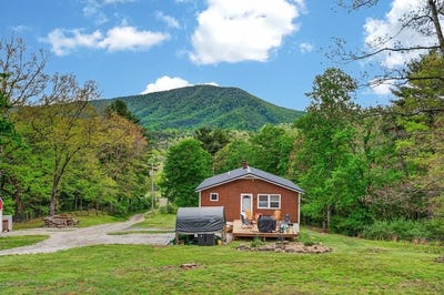 /international/us/6770-stoney-fork-rd-wytheville-va-110108119839/