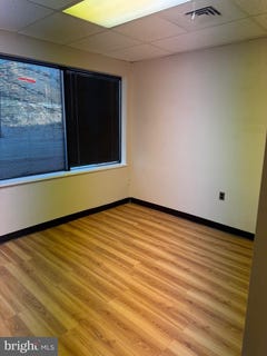 /international/us/11862-sunrise-valley-drive-reston-va-110096916112/?lang=en