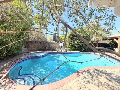 /international/us/2658-w-paxton-avenue-palmdale-ca-110106469489/