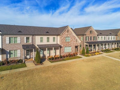 /international/us/897-ufton-aly-collierville-tn-110104195182/