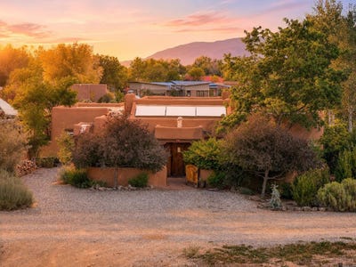 /international/us/412-valverde-commons-dr-taos-nm-110109869682/