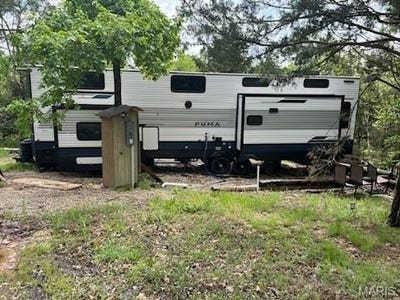 /international/us/1002-hidden-valley-lake-annapolis-mo-110100329139/