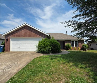 /international/us/907-sw-river-rock-street-bentonville-ar-110108445960/