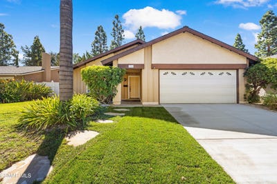 /international/us/1702-burning-tree-drive-thousand-oaks-ca-110120418394/