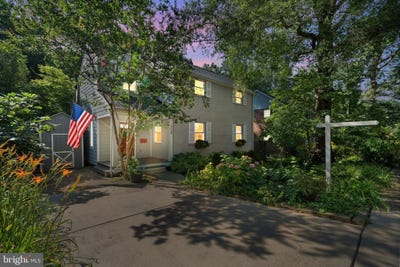 /international/us/117-s-aberdeen-street-arlington-va-110101198470/
