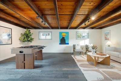 /international/us/941-8th-st-imperial-beach-ca-110107657195/