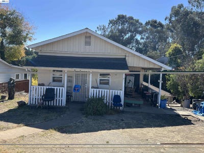 /international/us/2039-d-street-hayward-ca-110120029196/