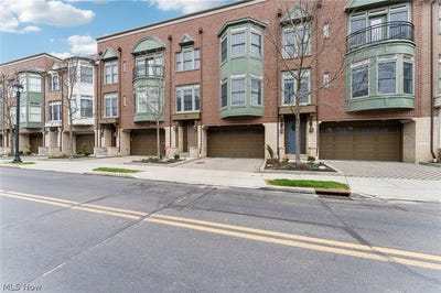 /international/us/119-vine-street-westlake-oh-110107307361/