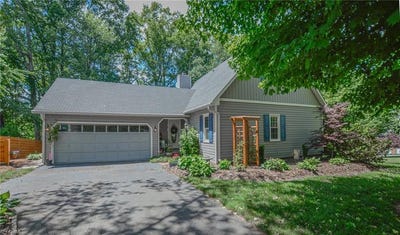 /international/us/344-lewisville-trails-road-lewisville-nc-110110028075/