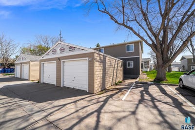 /international/us/1206-s-bridgeport-pl-sioux-falls-sd-110108296577/