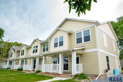 /international/us/210-n-nesmith-ave-sioux-falls-sd-110108847167/
