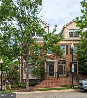 /international/us/2175-n-pierce-street-arlington-va-110108265763/