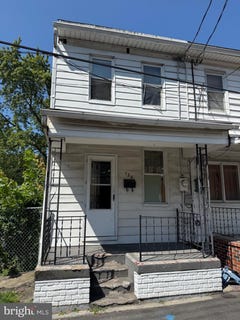 /international/us/128-preston-avenue-girardville-pa-110101630659/
