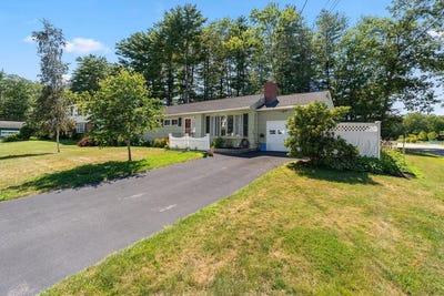 /international/us/26-van-buren-avenue-portsmouth-nh-110109772269/