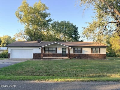 /international/us/16745-indian-road-carthage-mo-110120489352/