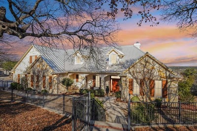 /international/us/326-river-valley-rd-ingram-tx-110097357963/