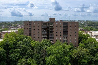 /international/us/5600-munhall-rd-squirrel-hill-pa-110108654756/