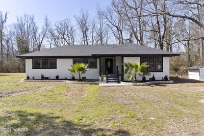 /international/us/4391-northwest-road-ne-leland-nc-110090335204/