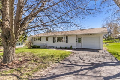 /international/us/105-e-pine-street-dodgeville-wi-110107478796/