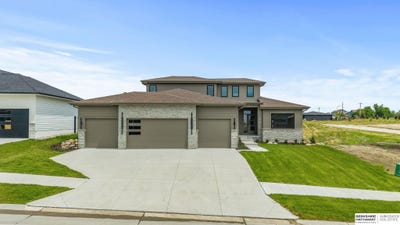 /international/us/5407-n-212th-street-elkhorn-ne-110108197561/
