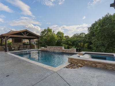 /international/us/1221-falcon-drive-grapevine-tx-110108719283/