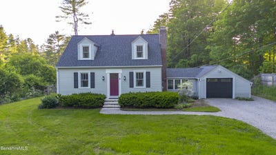 /international/us/8-lukeman-ln-stockbridge-ma-110105960954/