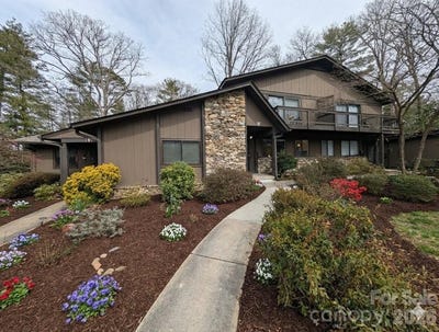 /international/us/88-laurelwood-circle-w-hendersonville-nc-110105523192/