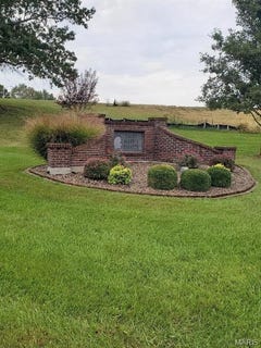 /international/us/512-st-john-s-lane-old-monroe-mo-110072549421/?lang=en