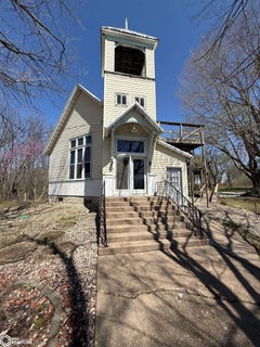 /international/us/394-prost-street-richland-ia-110107489839/