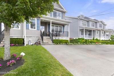 /international/us/95-henry-street-lakewood-nj-110100399888/