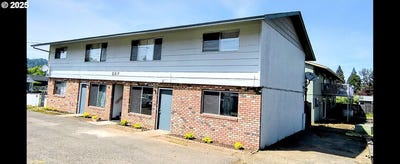 /international/us/587-w-berdine-st-roseburg-or-110099823236/