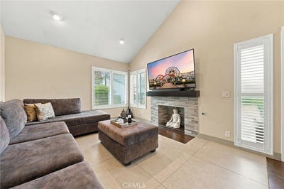 /international/us/1471-s-walnut-anaheim-ca-110110280764/