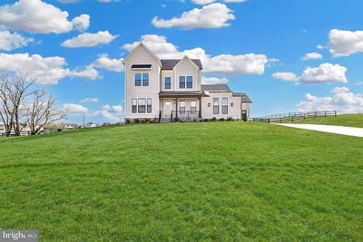 /international/us/38732-silver-king-circle-waterford-va-110107555007/