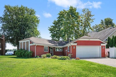 /international/us/12514-park-drive-wayland-mi-110109870799/